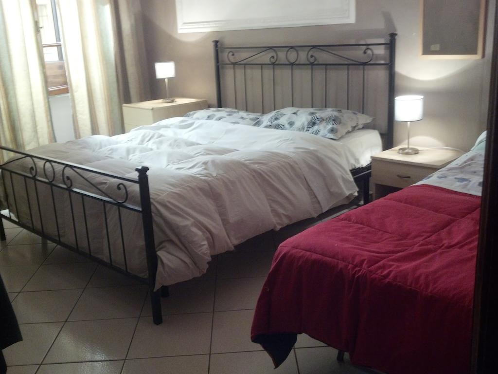 Napoleon Guesthouse Rzym Pokój zdjęcie