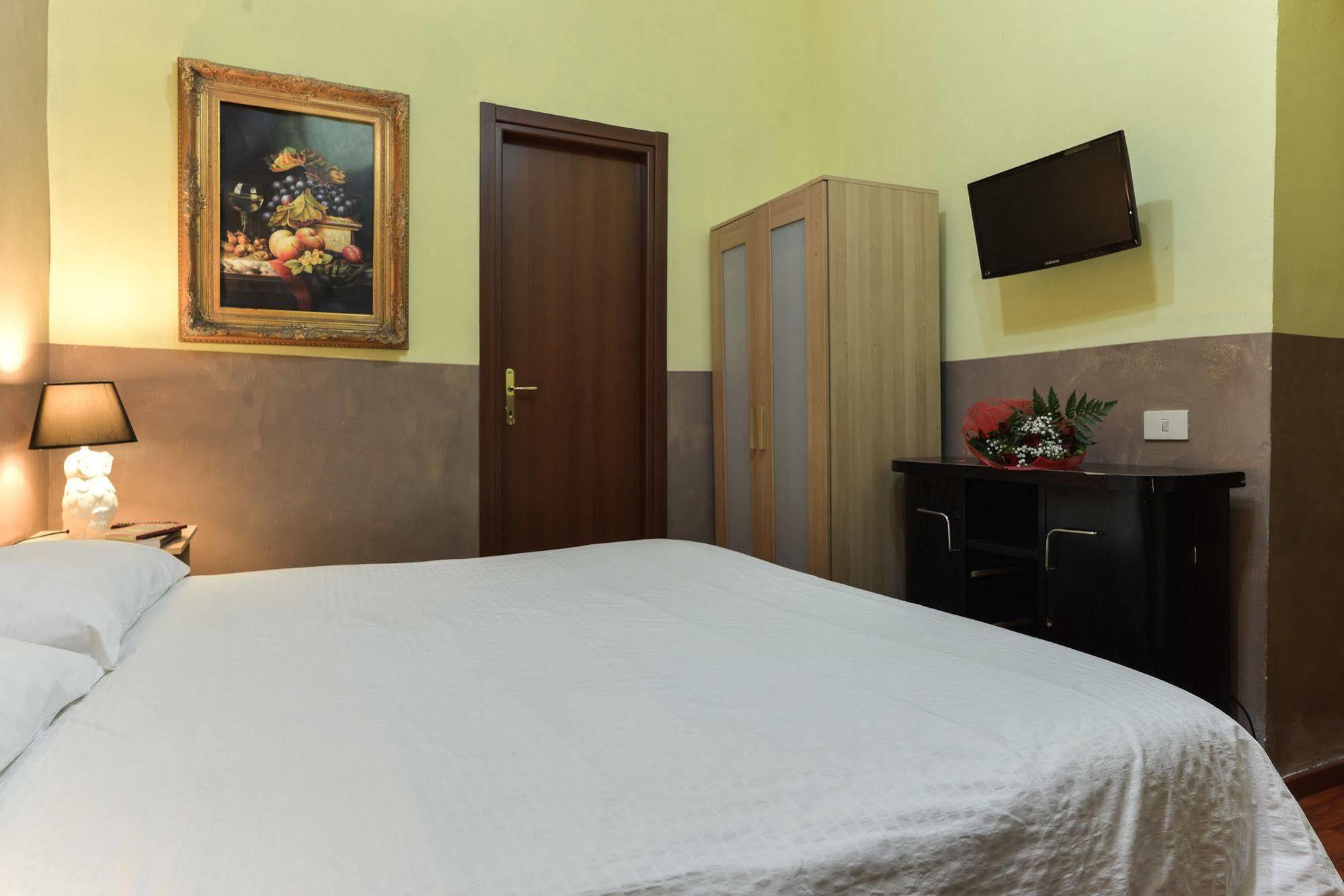 Napoleon Guesthouse Rzym Zewnętrze zdjęcie